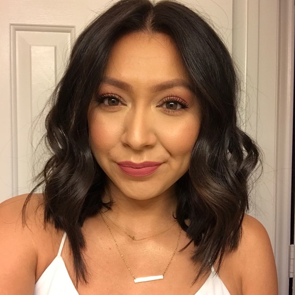 Meet your Posher, Erika - Picture 1 of 1